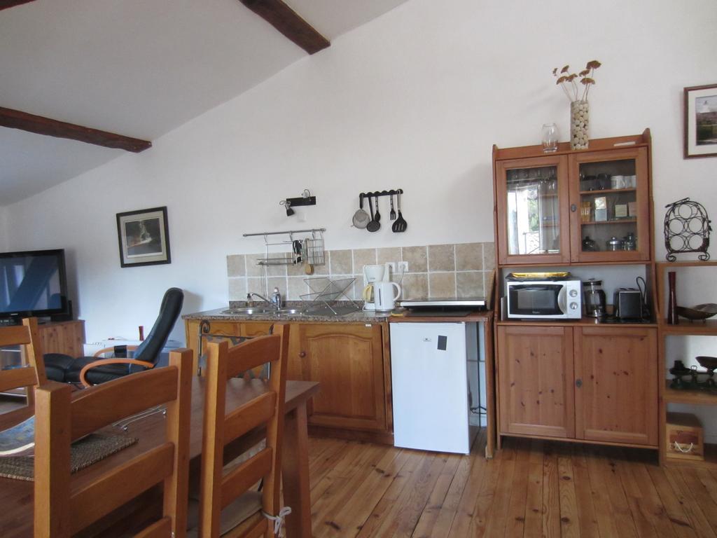 Chez Shona Hotel Lagrasse Bagian luar foto