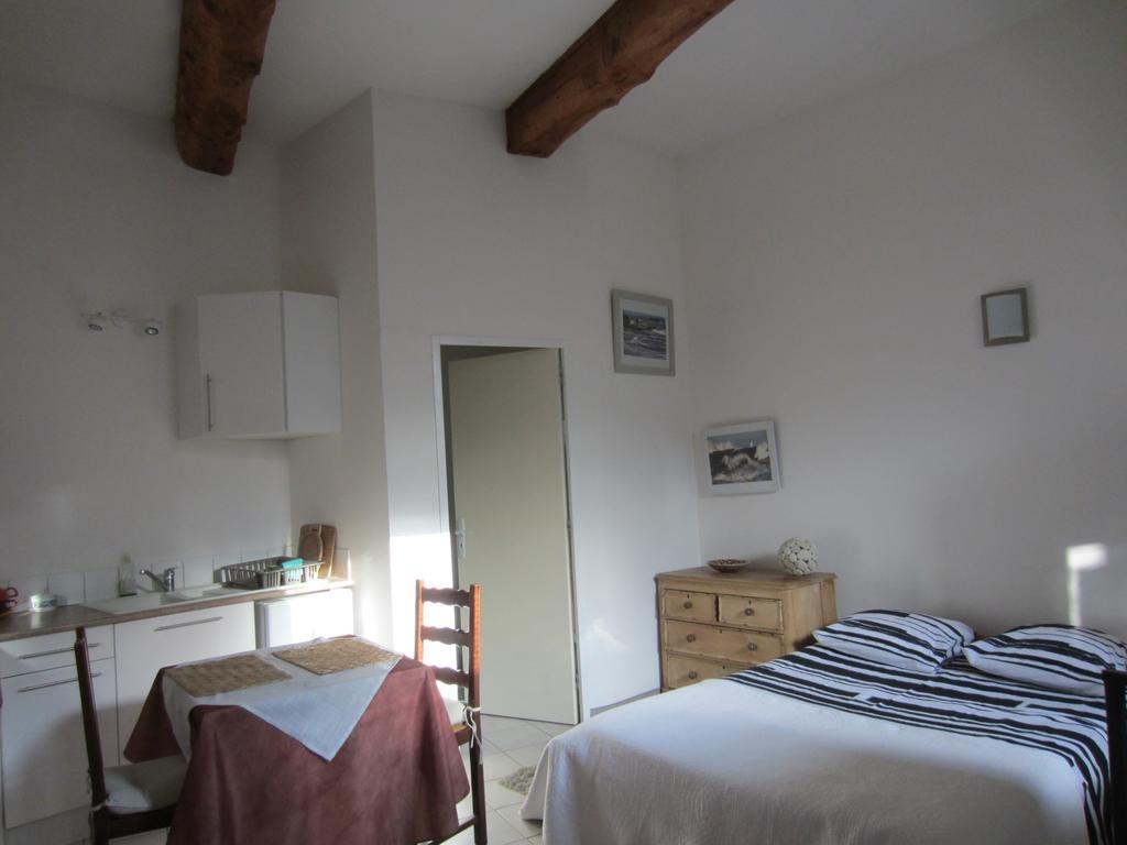 Chez Shona Hotel Lagrasse Bagian luar foto