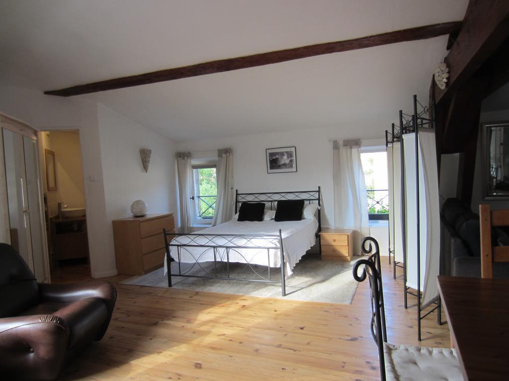 Chez Shona Hotel Lagrasse Bagian luar foto